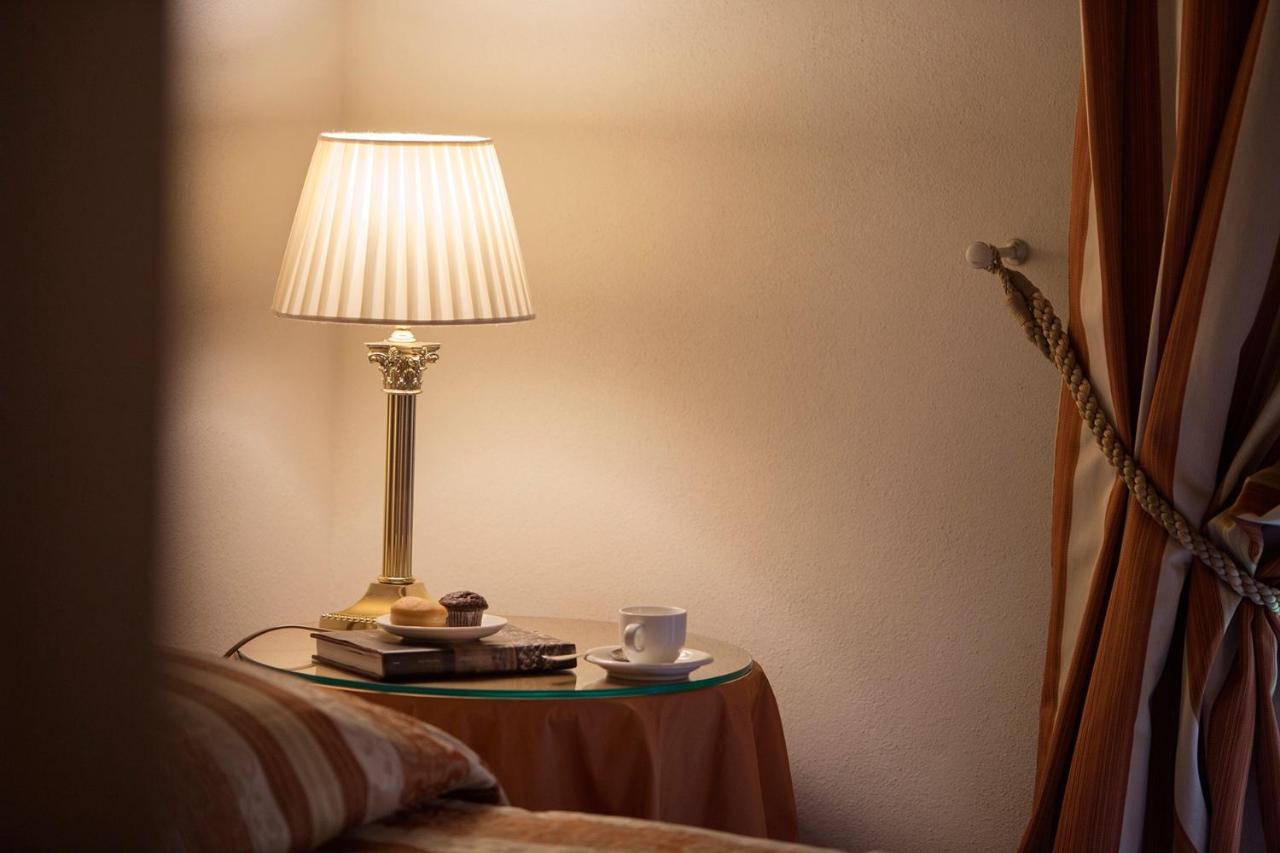 Hotel Villa Giona San Pietro in Cariano Ngoại thất bức ảnh